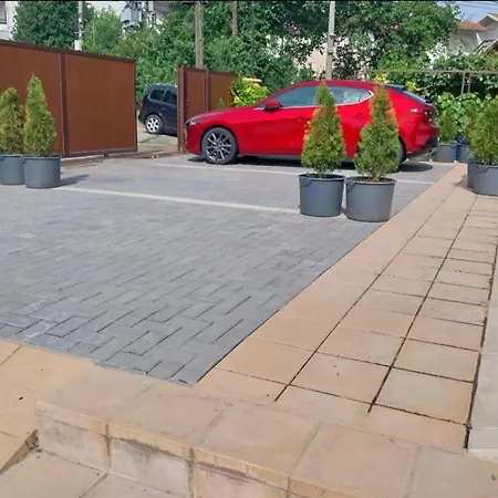 New - Near The Airport Apartment *